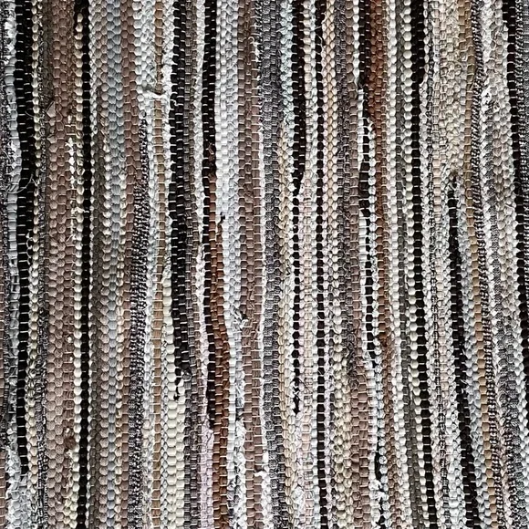 Hand Crafted Cotton Rag Rug - Picture 3 of 5